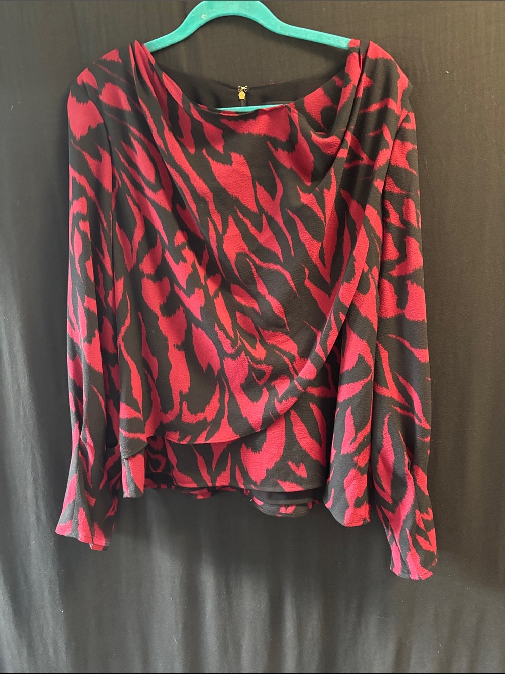 Donna Karan Red and Black Draped Long-Sleeve Blouse sz XL EUC